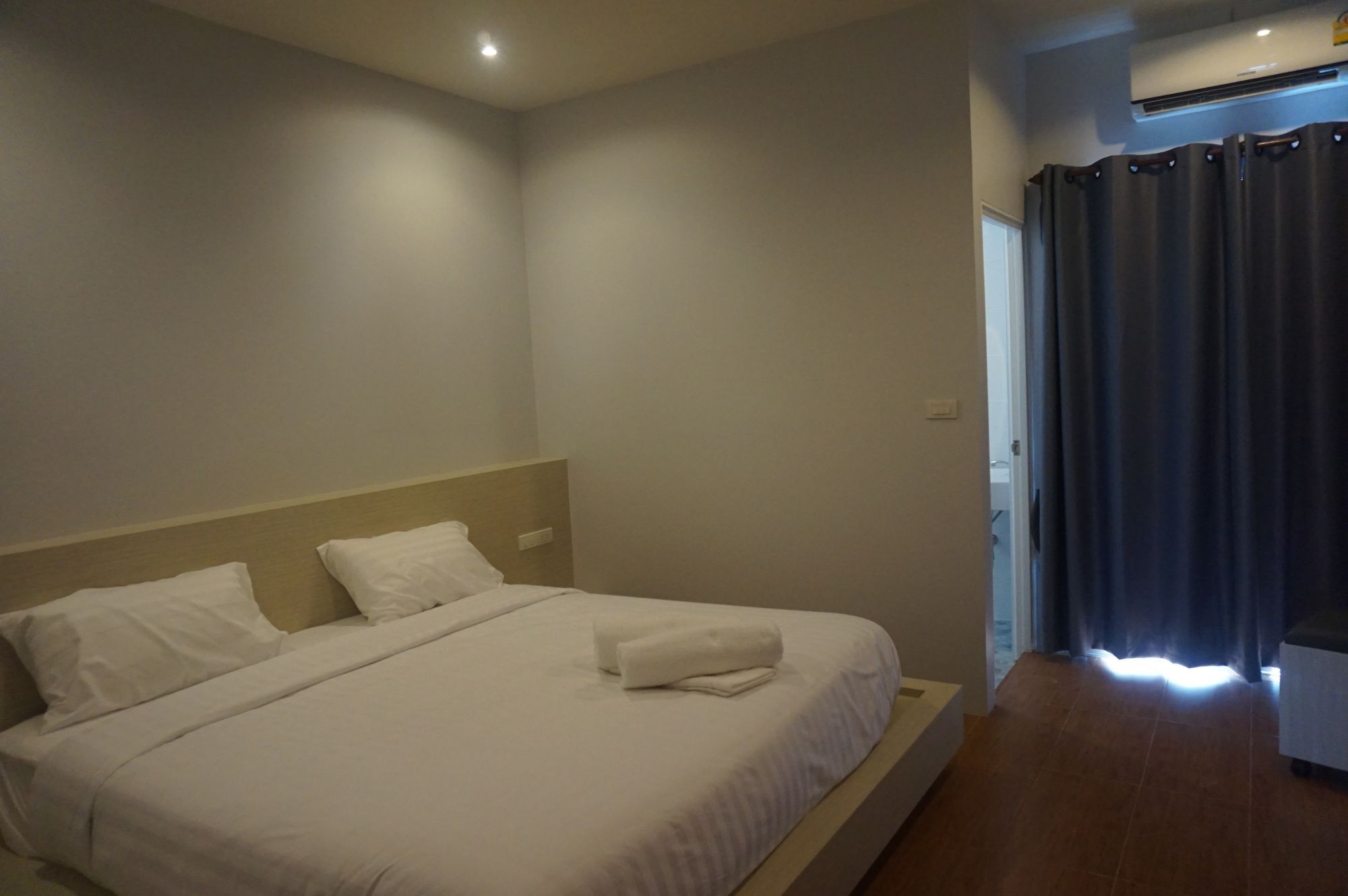 Lin House Hotell Thalang Eksteriør bilde